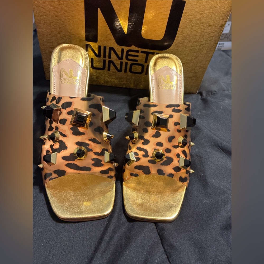 Ninety union ladies Vegas leopard heels size 10
